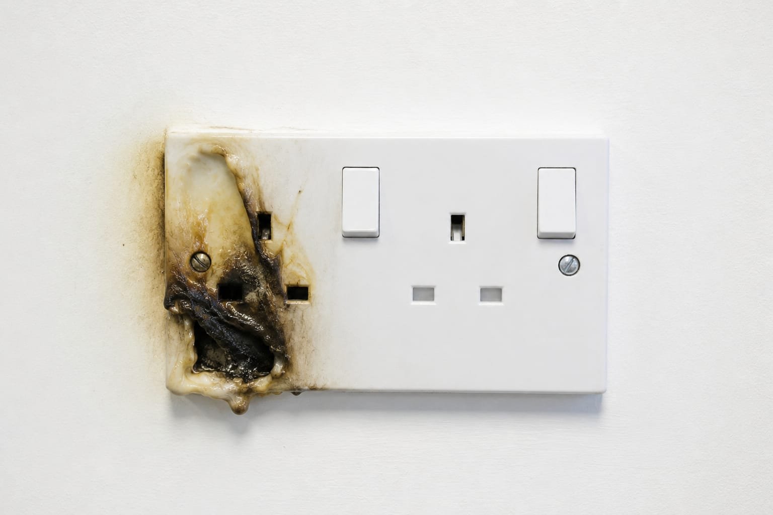 Melted or burnt sockets